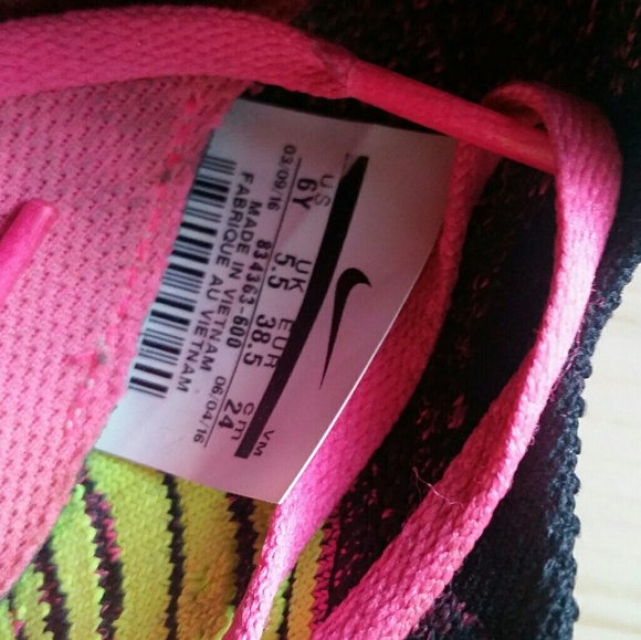 NIKE FREE RN FLYKNIT RUNNING SHOES GS - Picture 3 of 3